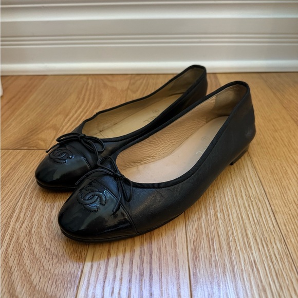 Authentic Chanel Ballet Flats-just refinished bottoms! - Picture 2 of 8